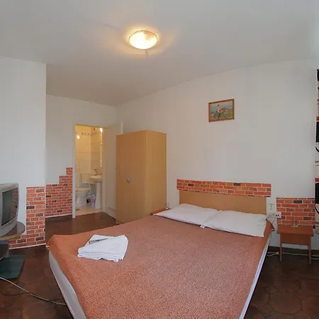 B&B Bianco Nero