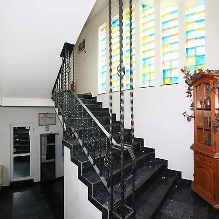 Bianco Nero 3*
