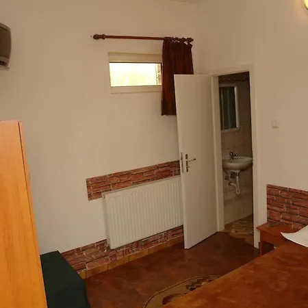 B&B Bianco Nero 3*